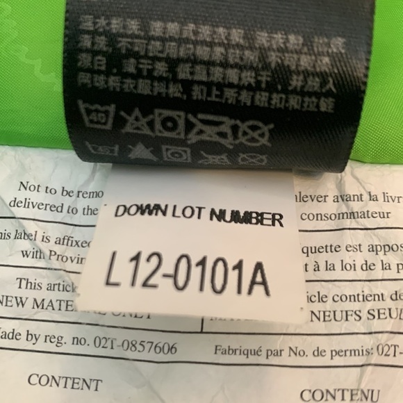 Marmot small turquoise down coat. - Picture 11 of 11